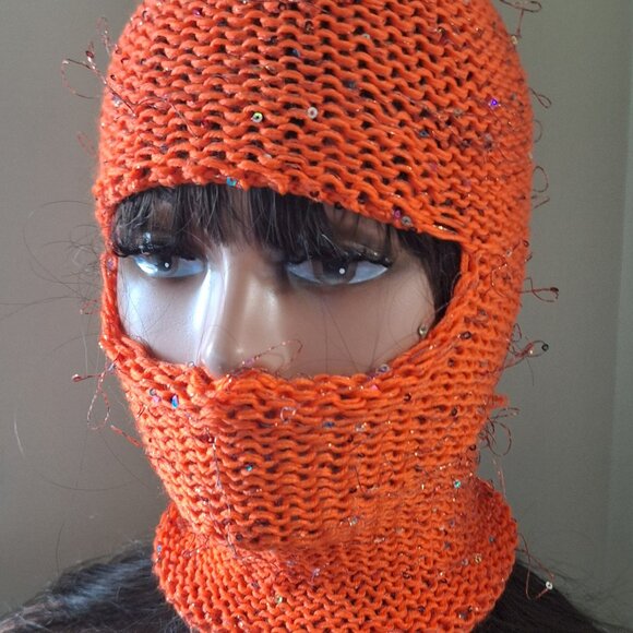 Fiber Riot Open Stitch Balaclava – Lightweight - Picture 2 of 6